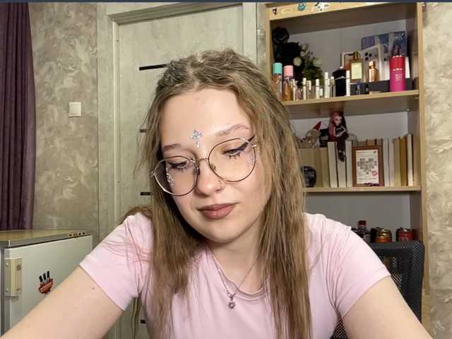 CharlaSliman live cam on BongaCams