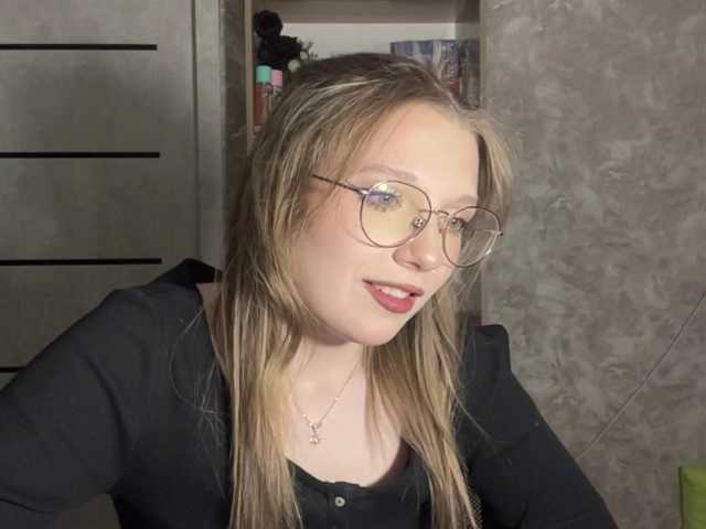 CharlaSliman live cam on BongaCams
