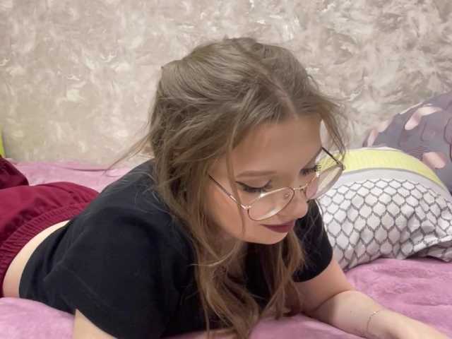 CharlaSliman live cam on BongaCams