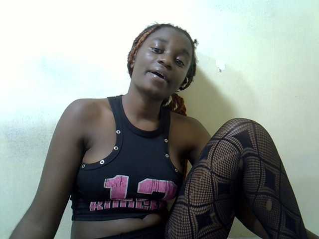 Petitelily live cam