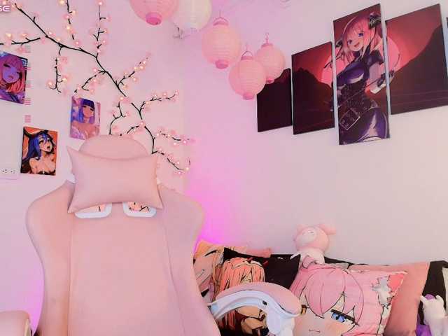 Anniecrow live cam preview