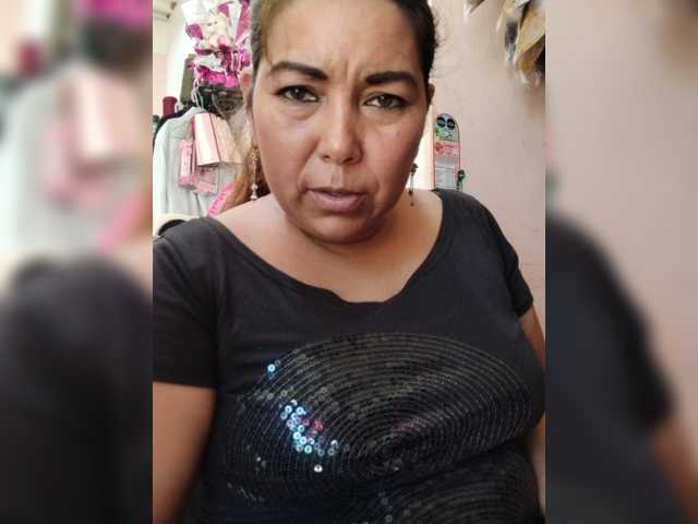 Roxybel17021