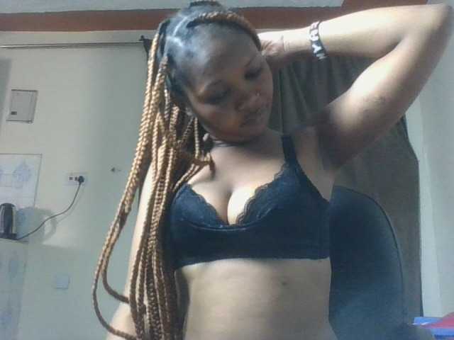 Nudebliss live cam on BongaCams
