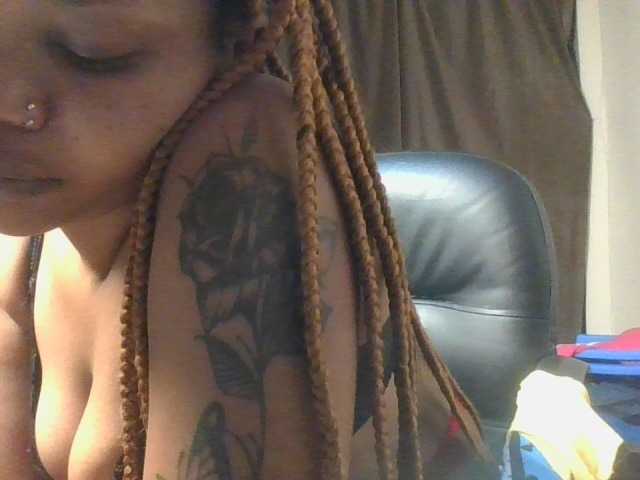 Nudebliss live cam on BongaCams