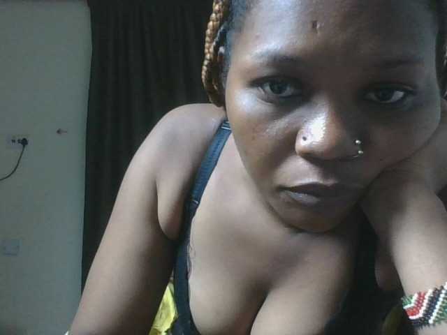 Nudebliss live cam on BongaCams