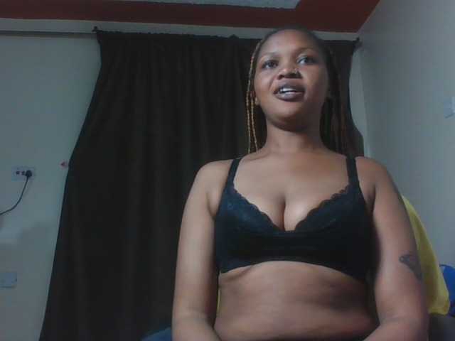 Nudebliss live cam
