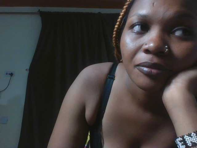 Nudebliss live cam