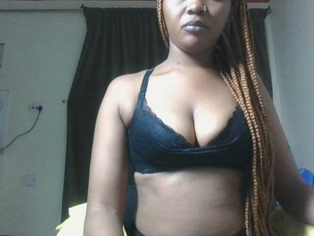 Nudebliss live cam on BongaCams