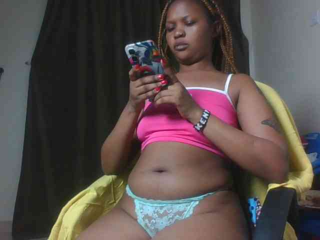 Nudebliss webcam