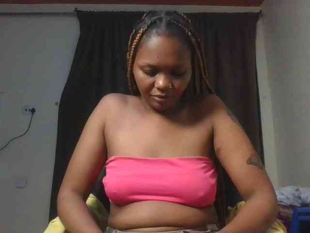 nudebliss's live room