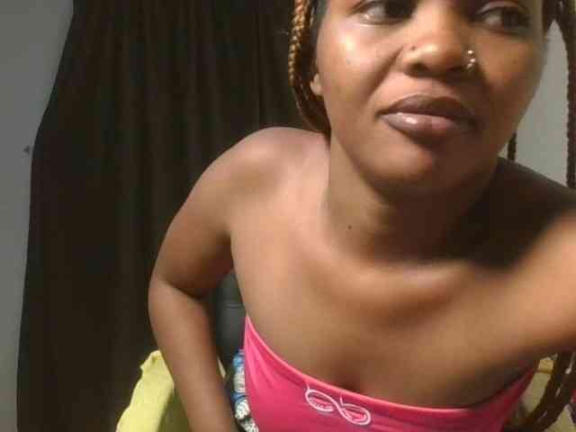 Nudebliss webcam