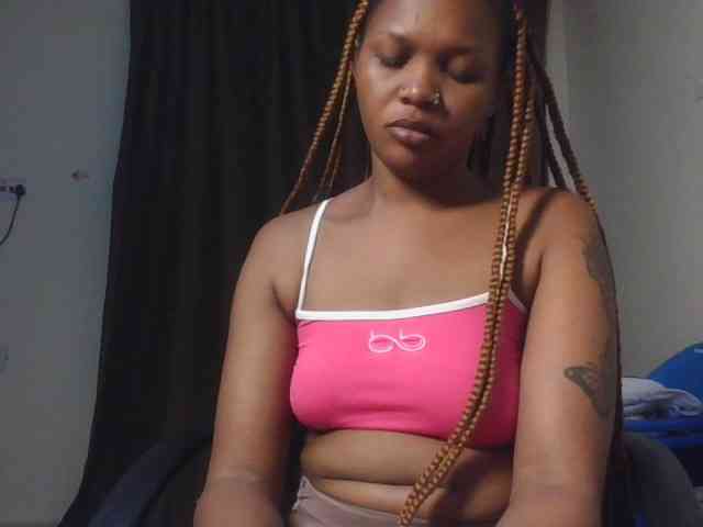 Nudebliss webcam