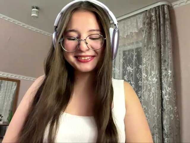 ElanaWilkin live cam on BongaCams