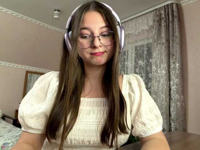 ElanaWilkin live cam on BongaCams