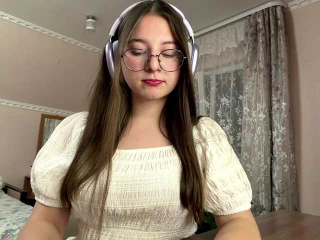 ElanaWilkin live cam on BongaCams