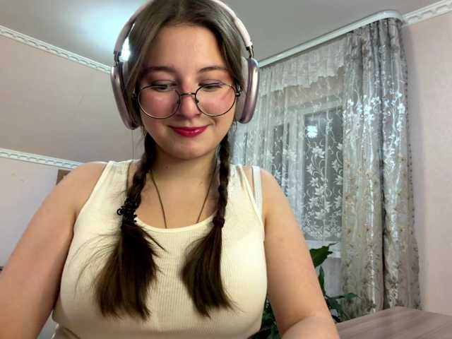 ElanaWilkin live cam on BongaCams