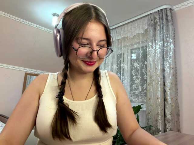 ElanaWilkin live cam on BongaCams