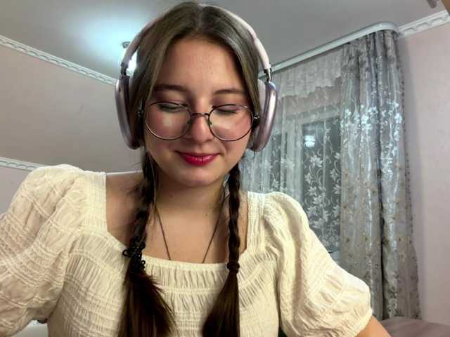 ElanaWilkin live cam on BongaCams