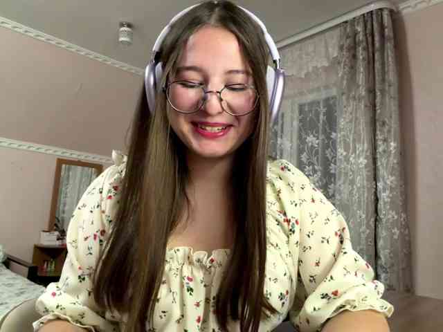 elanawilkin's live room