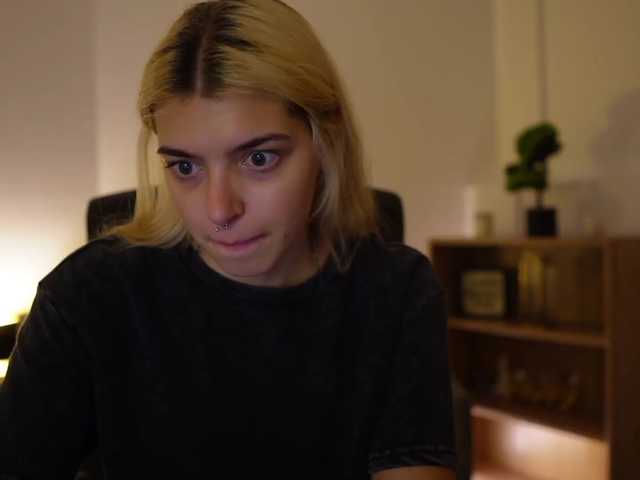 RomanNikia live cam on BongaCams