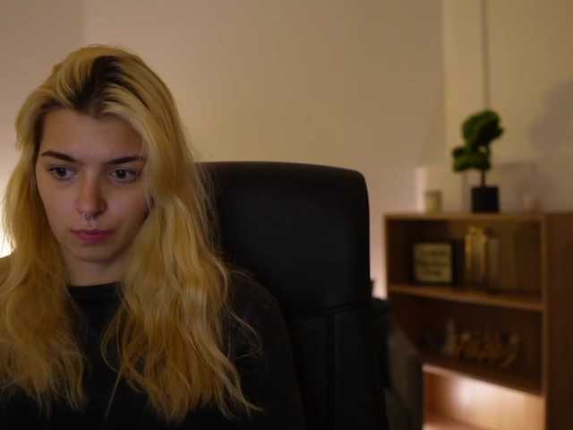 RomanNikia live cam on BongaCams