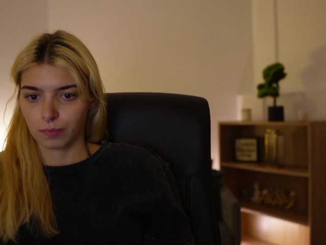 RomanNikia live cam on BongaCams