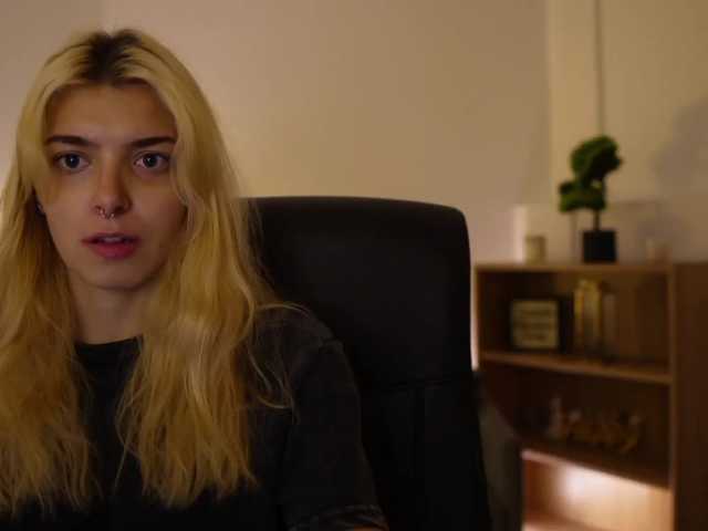 RomanNikia live cam on BongaCams
