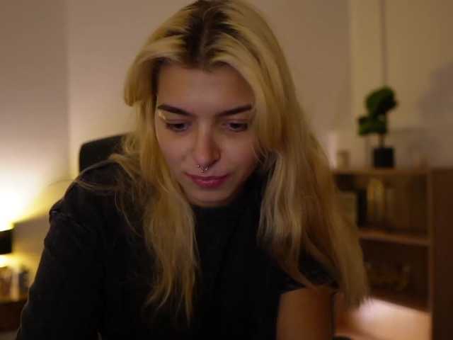 RomanNikia webcam