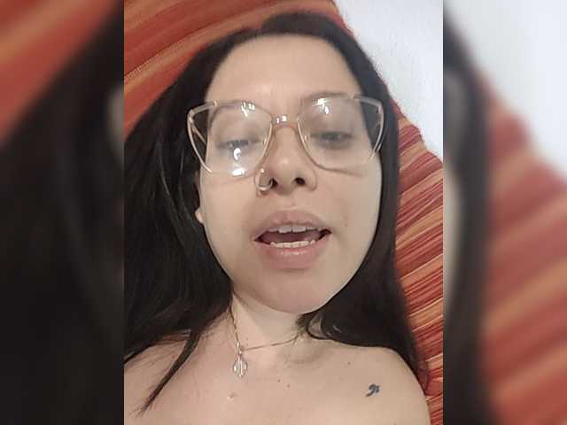 Lunaandleo1 live cam on BongaCams