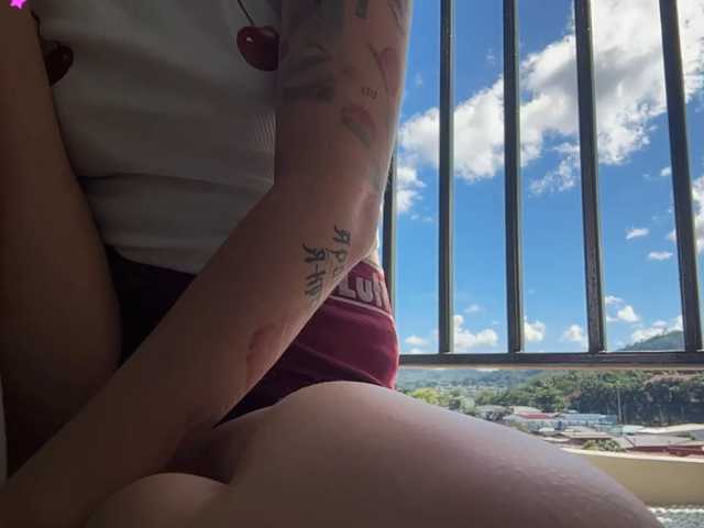 yoganfeet webcam