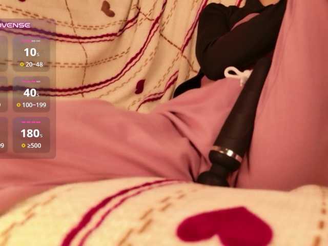 miaow live cam on BongaCams