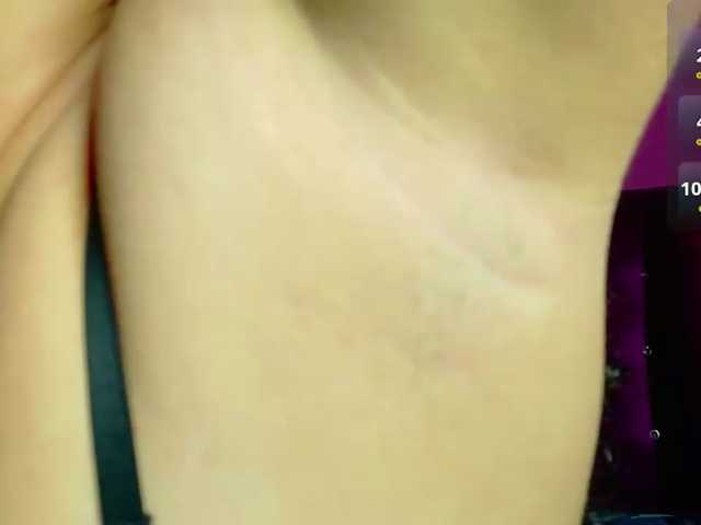 Forbiddenlatinafruit live cam on BongaCams