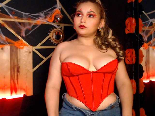 kaya-Doll live cam on BongaCams