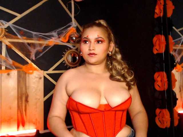 kaya-Doll live cam on BongaCams