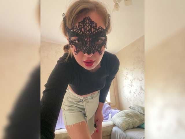 Diadi0608 live cam on BongaCams