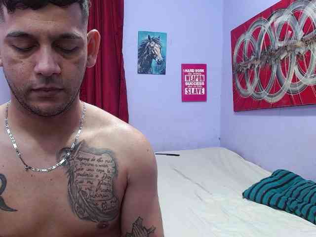 Interracialtwinks webcam