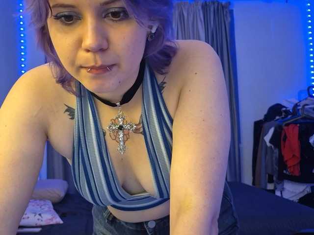 lovecome live cam on BongaCams