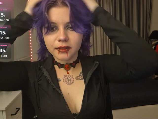 lovecome live cam on BongaCams