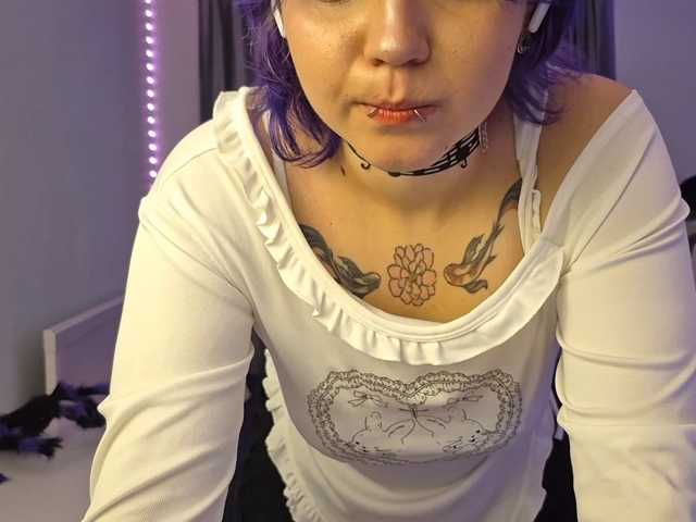 lovecome live cam on BongaCams