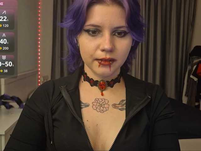 lovecome live cam on BongaCams
