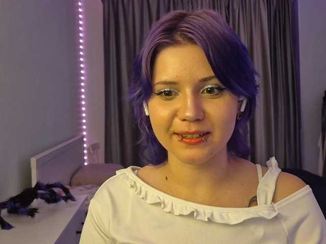 lovecome live cam on BongaCams