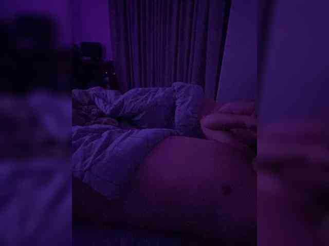 Ananasiki1 Live Webcam on BongaCams