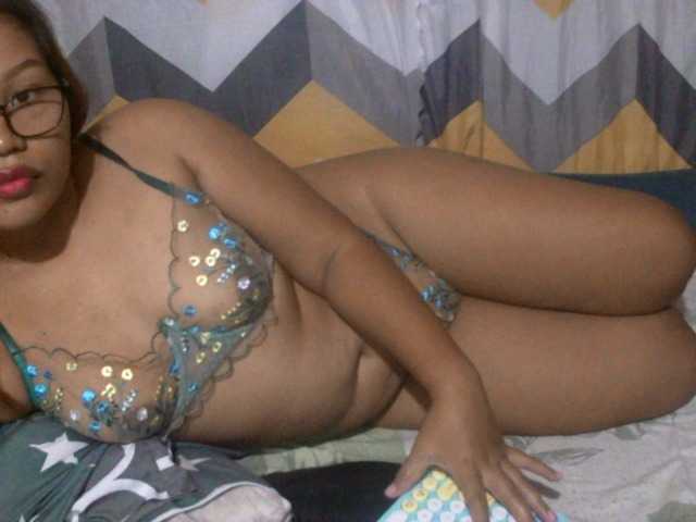 ButtyJuicy live cam on BongaCams