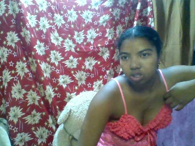 Mayah25 live cam on BongaCams