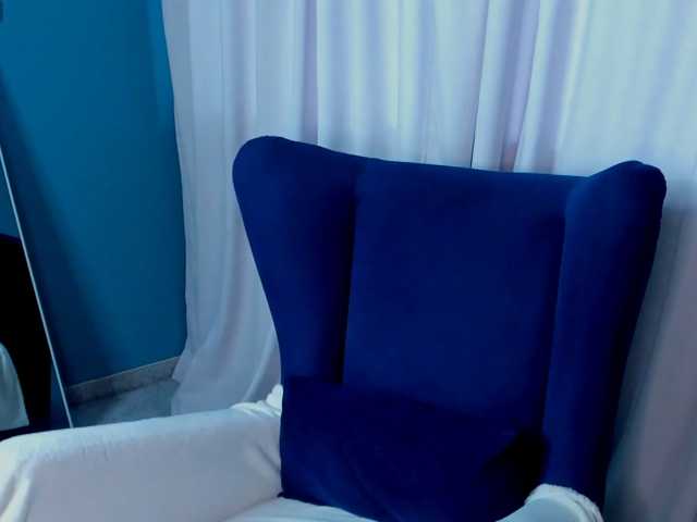 KiteWick live cam on BongaCams