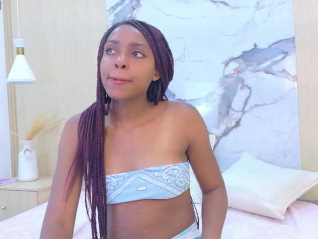 AzaleaNyx live cam on BongaCams