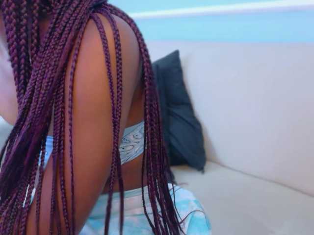 AzaleaNyx live cam on BongaCams