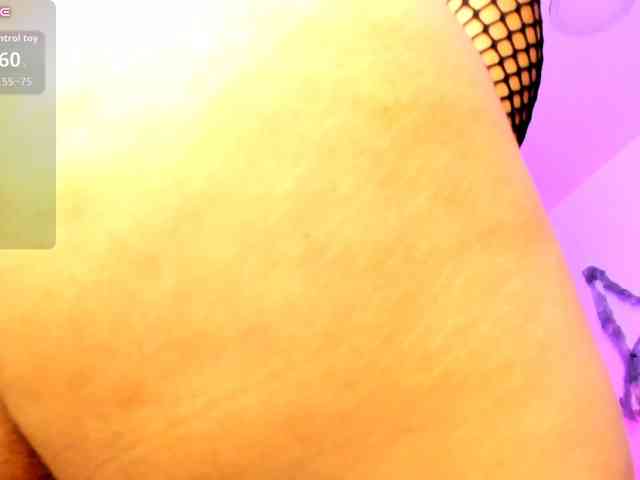 AmiraFontana webcam