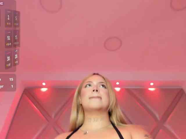 Modelo: AmiraFontana