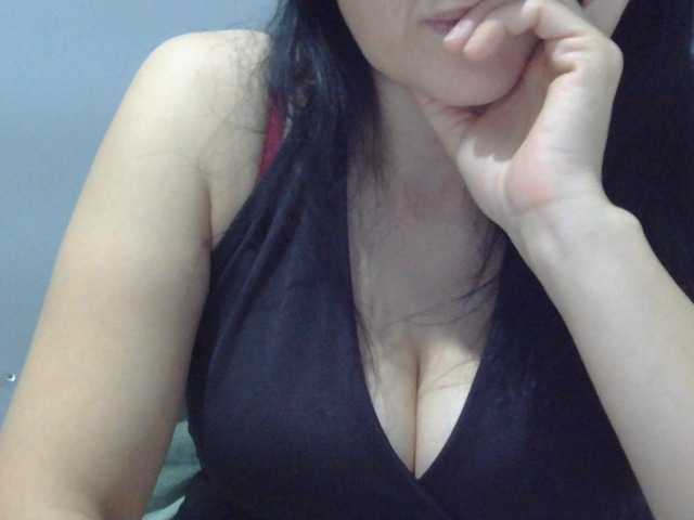 Demet14 live cam on BongaCams